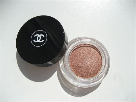 Chanel Emerveille Illusion d'Ombre Long Wear Luminous 